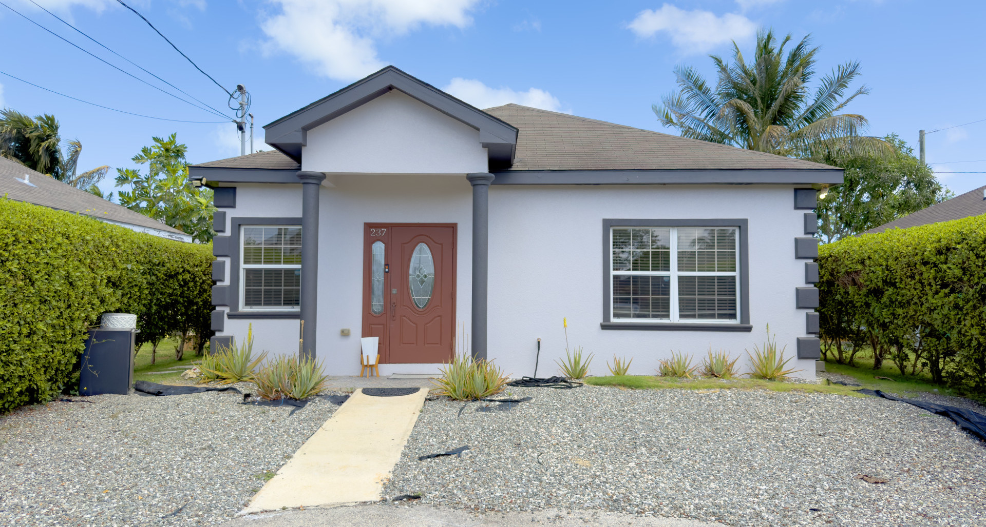 Single Family Home Larva Dr, Savannah 2bed/2bath