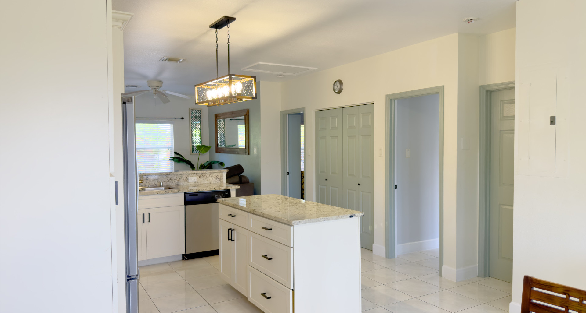 Single Family Home Larva Dr, Savannah 2bed/2bath image 3